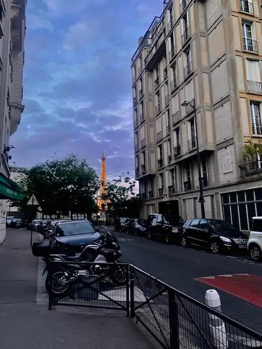 Ferienwohnung Studio A Proximite De La Tour Eiffel Paris Apartment